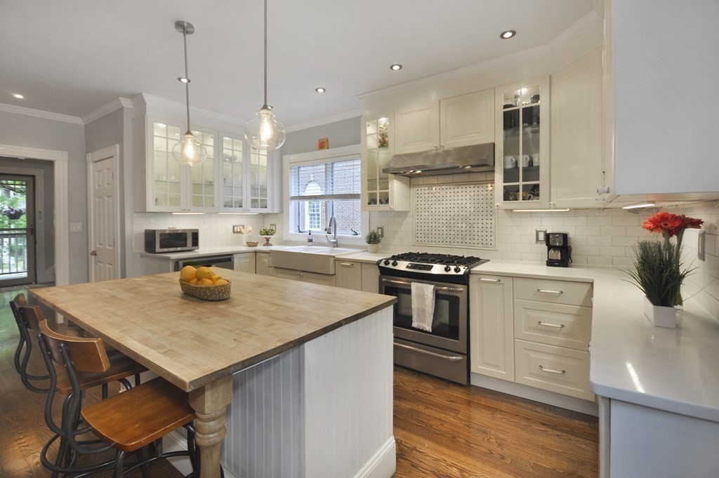 58 Paul Revere Road Arlington, MA 02476 - Photo 7 of 42 Gallery Image 7