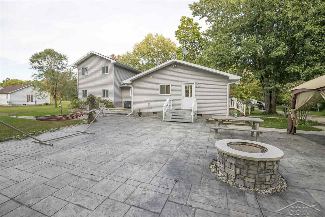 2903 North Castor Road Coleman, MI 48618 - Photo 10 of 41