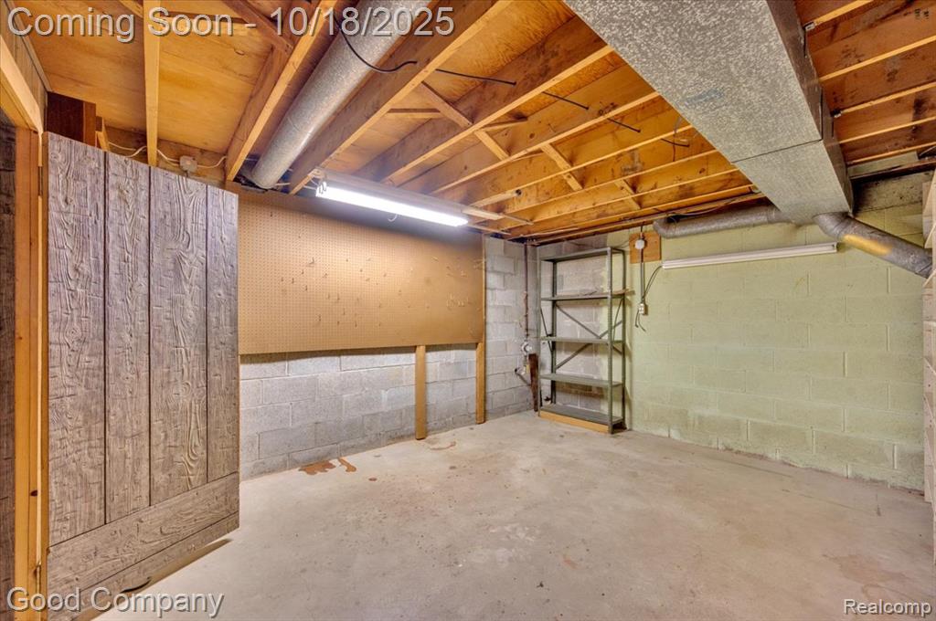 3209 Grange Hall Road Holly, MI 48442 - Photo 15 of 25 Gallery Image 15