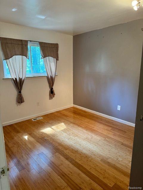 11236 Martin Road Warren, MI 48093 - Photo 5 of 9