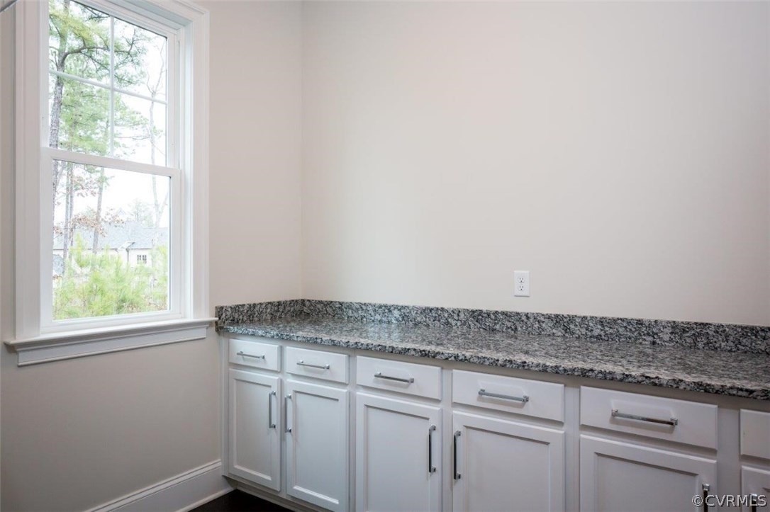16013 Old Castle Road Midlothian, VA 23112 - Photo 20 of 32 Gallery Image 20
