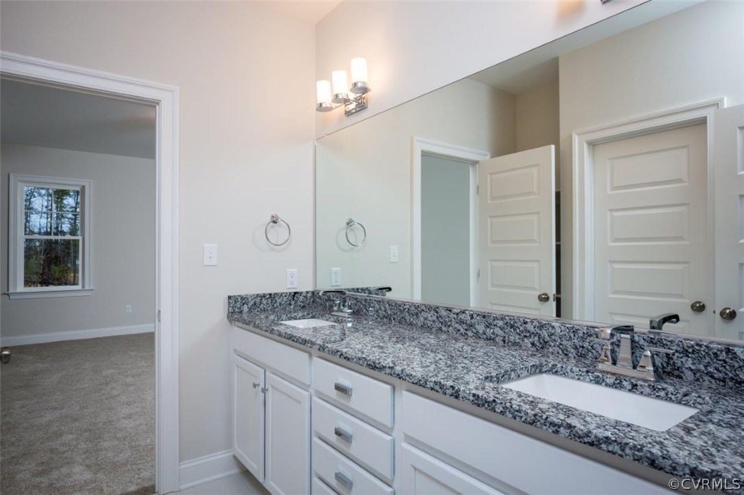 16013 Old Castle Road Midlothian, VA 23112 - Photo 8 of 32 Gallery Image 8