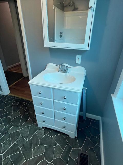 1670 Back Penn Road Summerville, GA 30747 - Photo 12 of 17 Master Bath