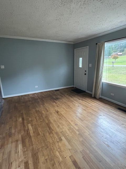 1670 Back Penn Road Summerville, GA 30747 - Photo 4 of 17 Living Room