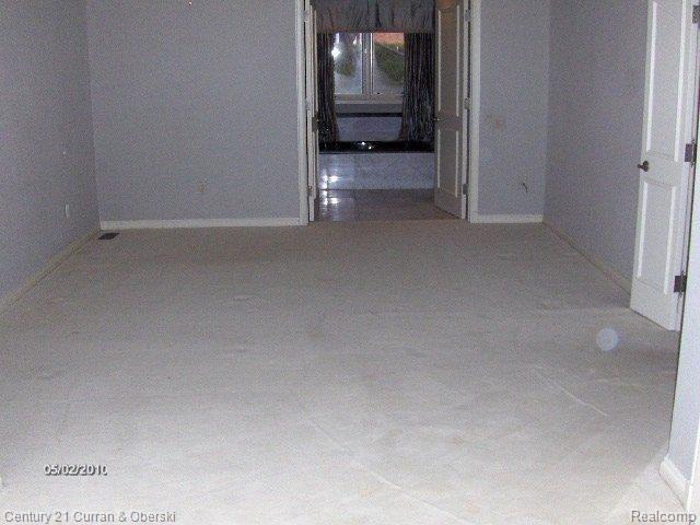 135 Lake Shore Road Grosse Pointe, MI 48236 - Photo 13 of 18 135 lakeshore interior 050