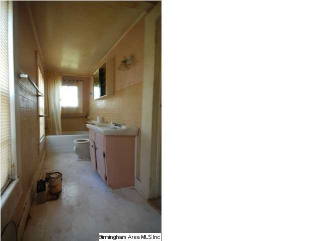 2073 Arcadia Road Birmingham, AL 35214 - Photo 7 of 10