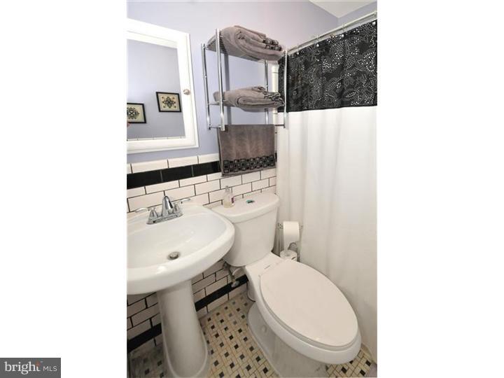 40 Belmar Road Hatboro, PA 19040 - Photo 12 of 25 Half Bath