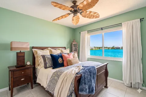 $210,000 | 1118 Lake Terrace, Unit 217H, Boynton Beach, FL 33426