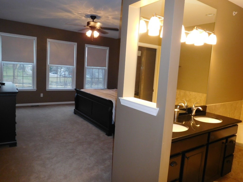 194 Mill Street Rochester, MI 48307 - Photo 25 of 48 31352313-24.JPG