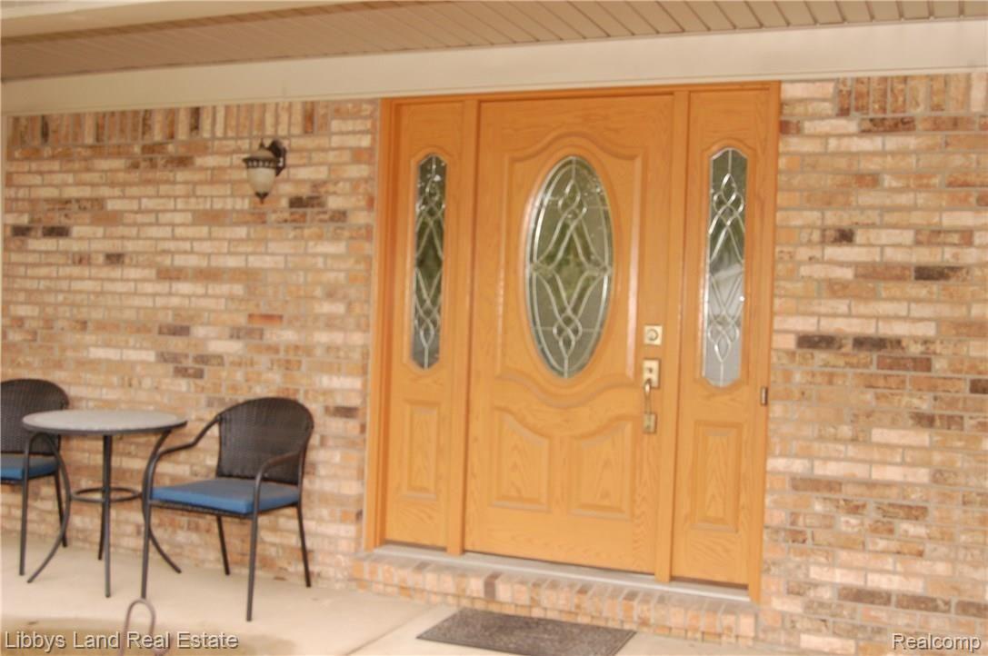 21382 Hall Road Trenton, MI 48183 - Photo 2 of 55 ENTRY