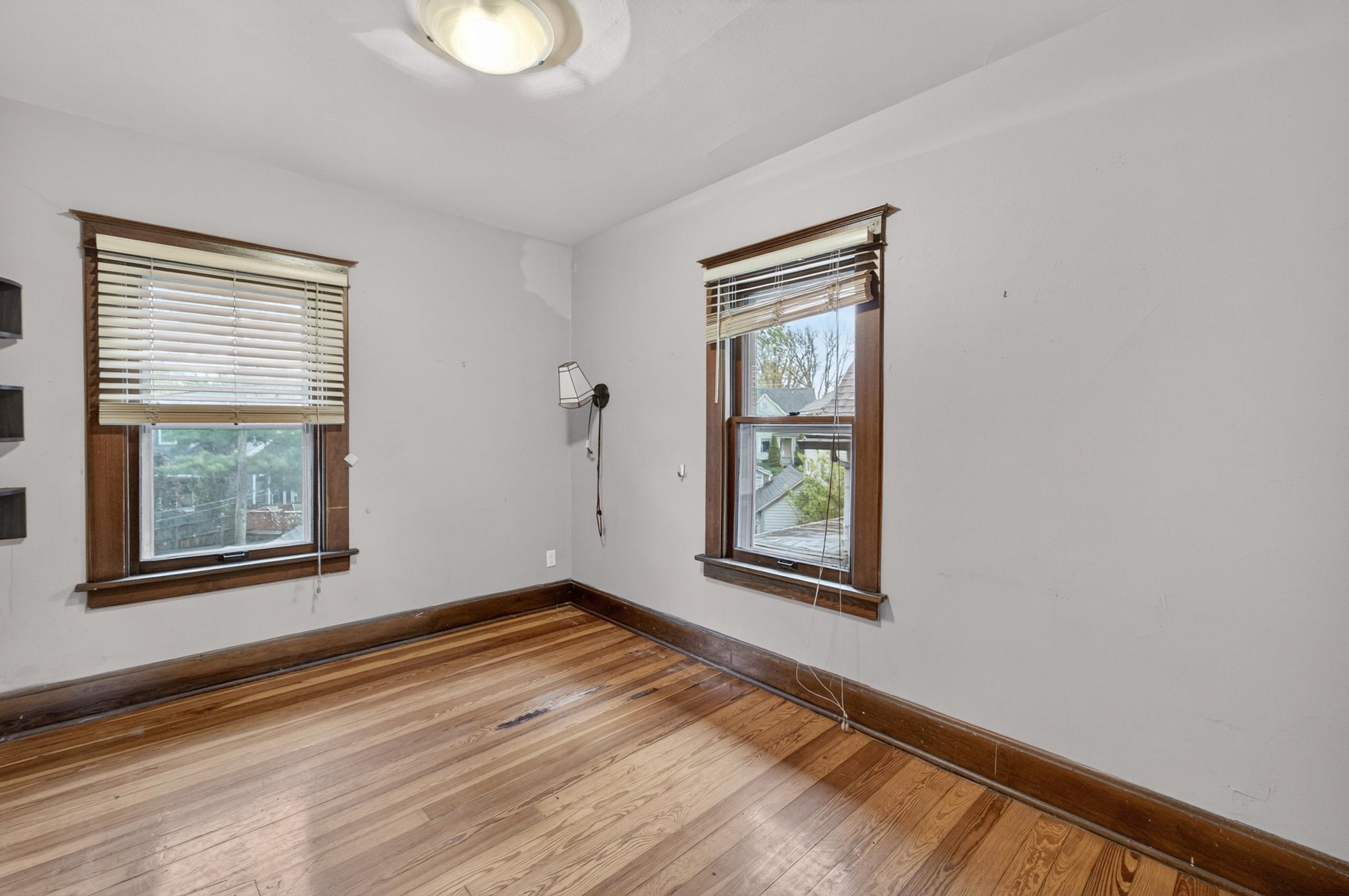 205 Dixon Street Madison, WI 53704 - Photo 29 of 39