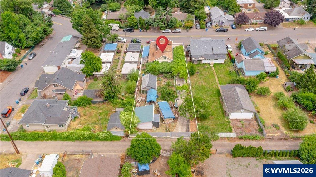341 25th Street Southeast Salem, OR 97301 - Photo 3 of 50