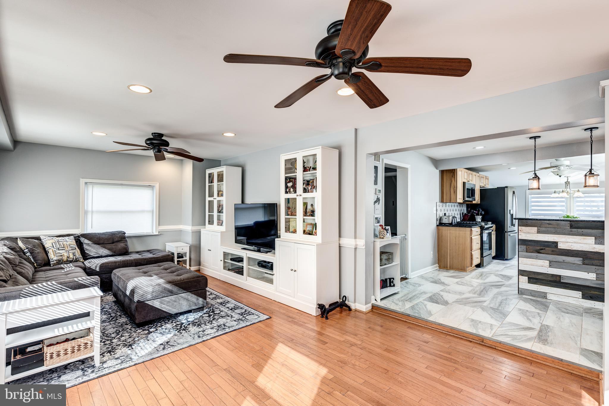 1455 Clear View Road Union Bridge, MD 21791 - Photo 9 of 46 Living Room