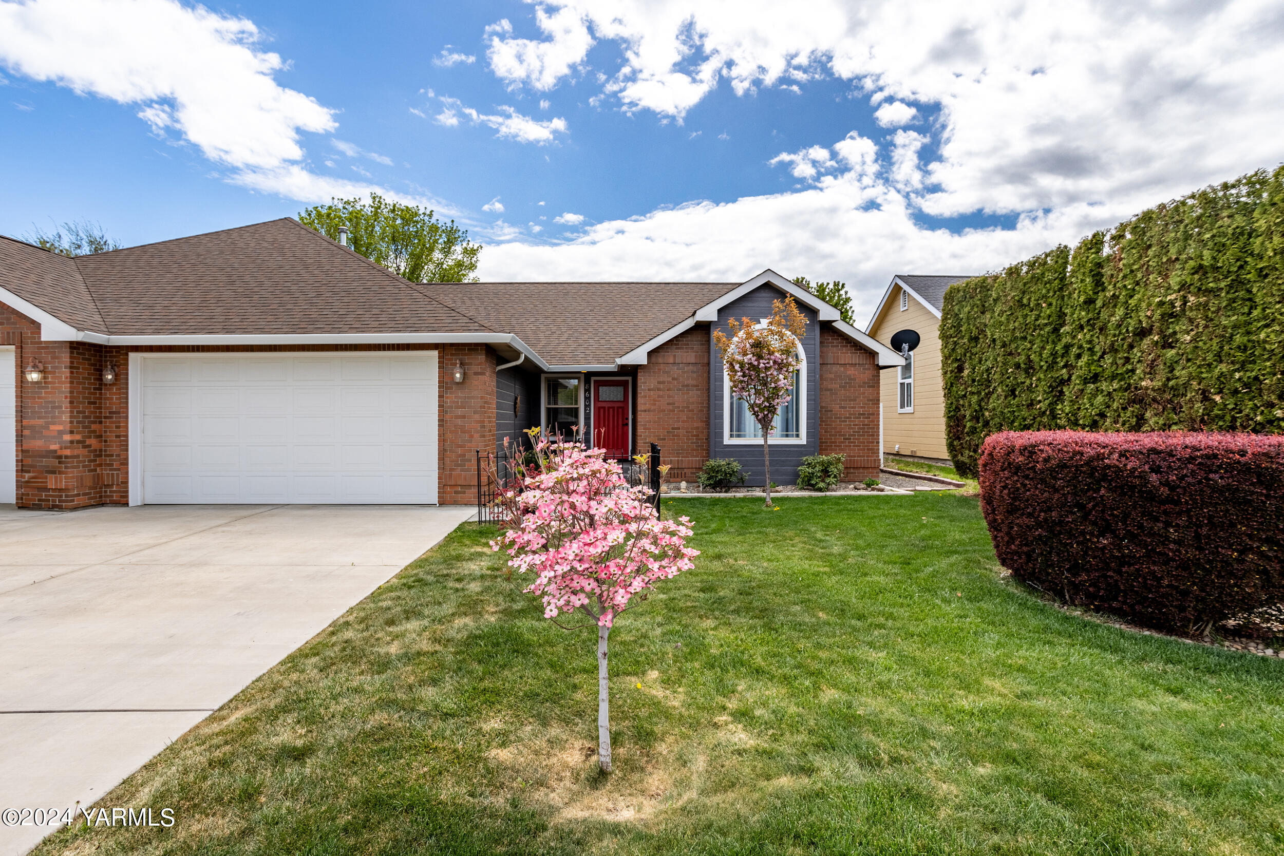 8602 Midvale Road Yakima, WA 98908 - Photo 1 of 32 .