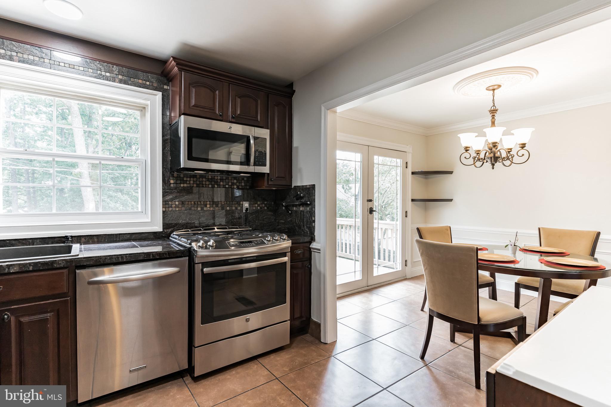 203 Acadia Road Waldorf, MD 20602 - Photo 8 of 24 Gallery Image 8