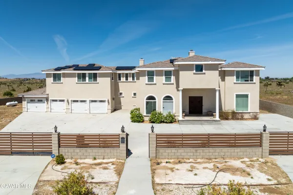 $889,900 | 3125 Avenue M15 Avenue West, Lancaster, CA 93536