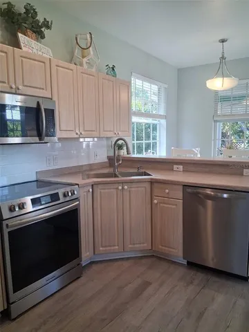 $3,200 | 216 Berry Street, Punta Gorda, FL 33950