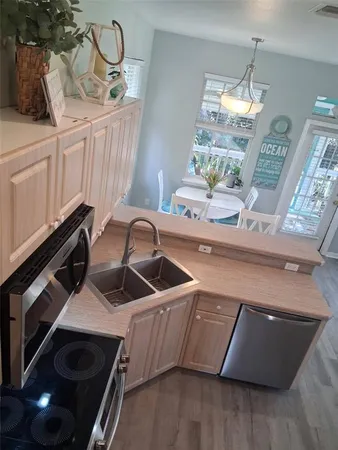 $3,200 | 216 Berry Street, Punta Gorda, FL 33950