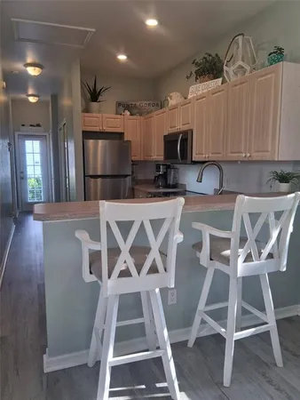 $3,200 | 216 Berry Street, Punta Gorda, FL 33950