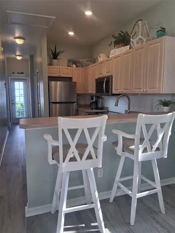 $3,200 | 216 Berry Street, Punta Gorda, FL 33950