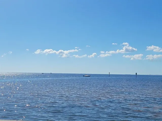 $3,200 | 216 Berry Street, Punta Gorda, FL 33950