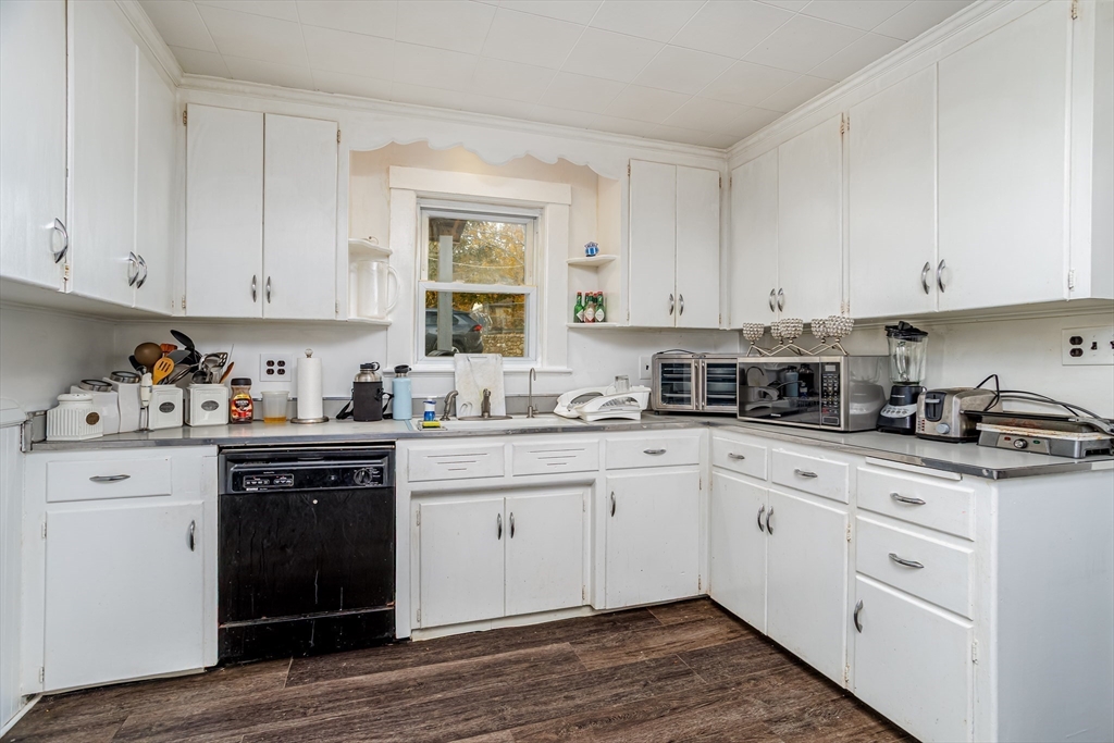 130 Purchase Street Milford, MA 01757 - Photo 3 of 35