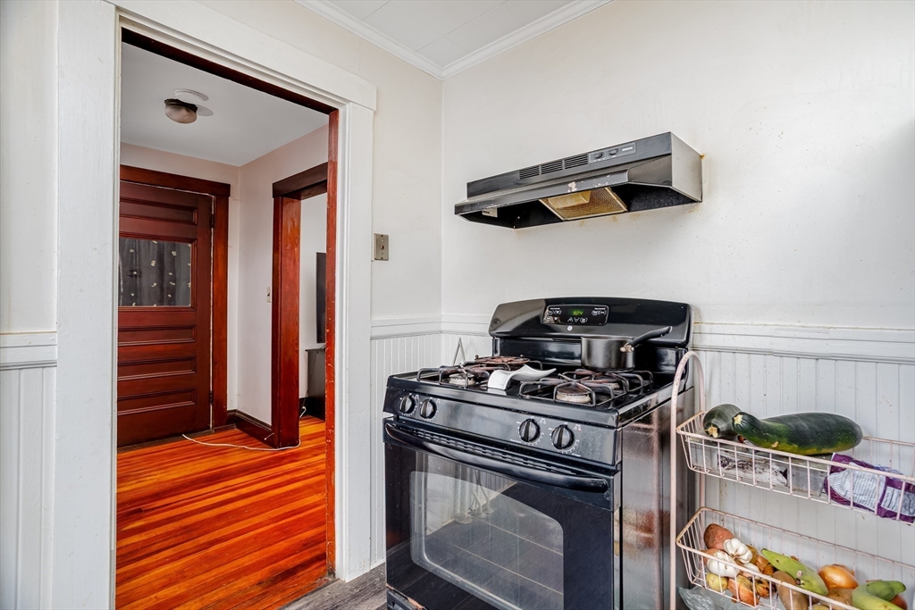 130 Purchase Street Milford, MA 01757 - Photo 5 of 35