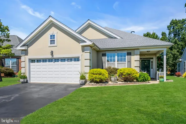 $640,000 | 40 Bunker Hill Drive, Allentown, NJ 08501