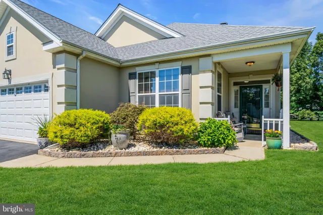 $640,000 | 40 Bunker Hill Drive, Allentown, NJ 08501