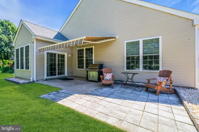 $640,000 | 40 Bunker Hill Drive, Allentown, NJ 08501