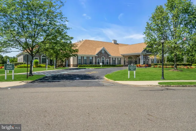 $640,000 | 40 Bunker Hill Drive, Allentown, NJ 08501