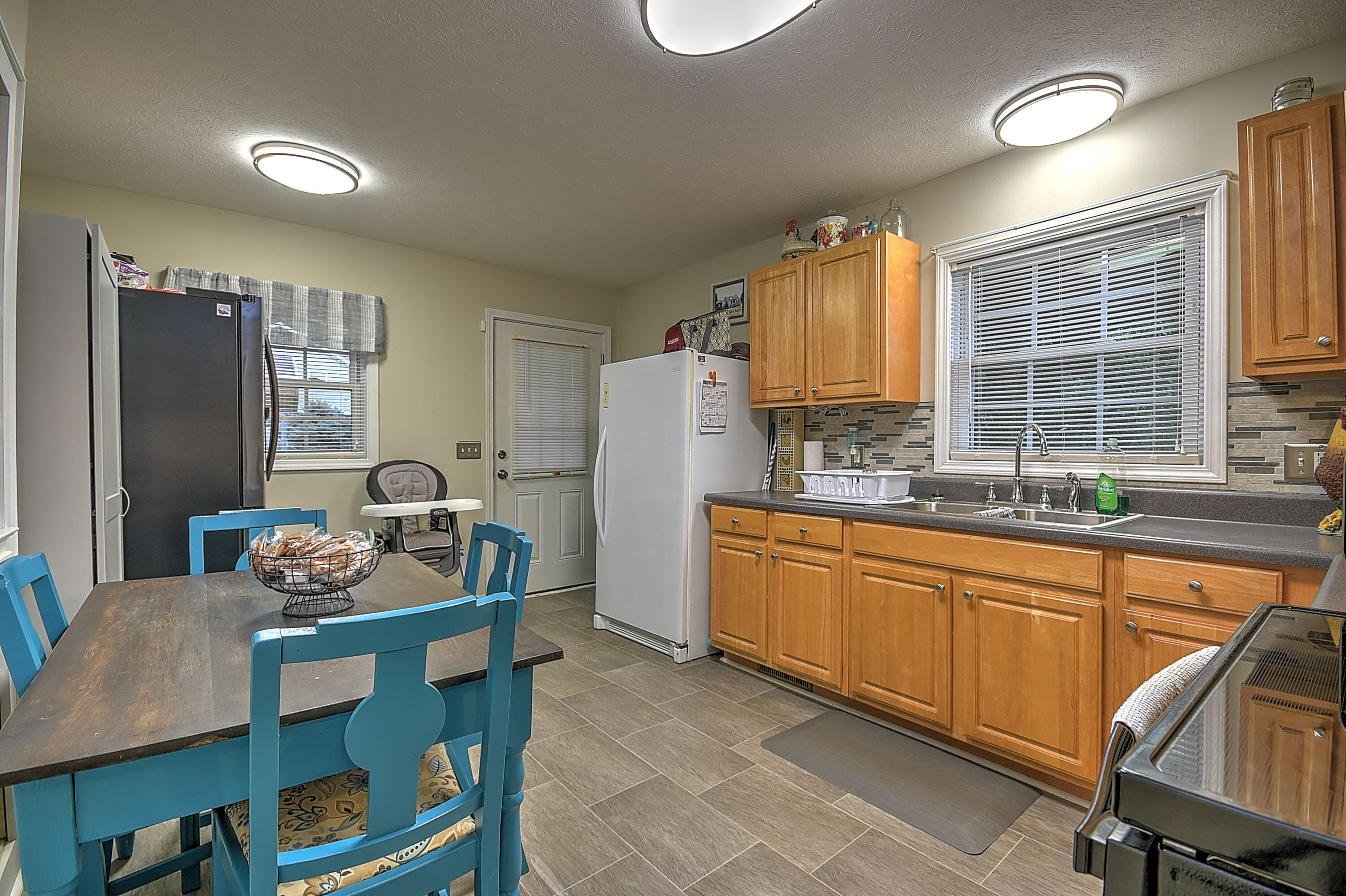 390 Peters Hollow Road Elizabethton, TN 37643 - Photo 15 of 29 Peters Hollow-14