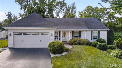 $500,000 | 14904 Jockey Club Drive, Chesterfield, MO 63017