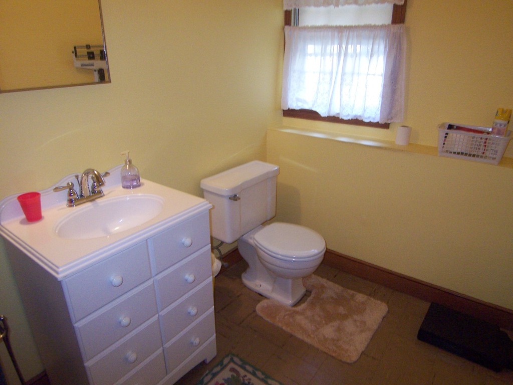 38 Grace Road Braintree, MA 02184 - Photo 11 of 15 Gallery Image 11