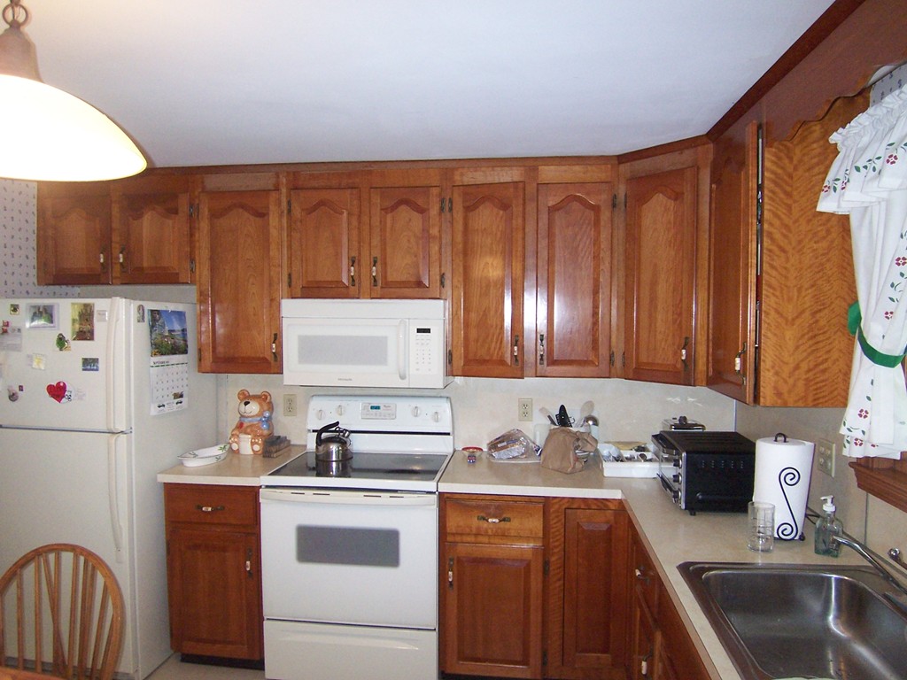 38 Grace Road Braintree, MA 02184 - Photo 3 of 15 Gallery Image 3