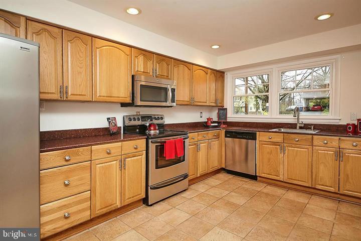 3348 Mansfield Road Falls Church, VA 22041 - Photo 2 of 13