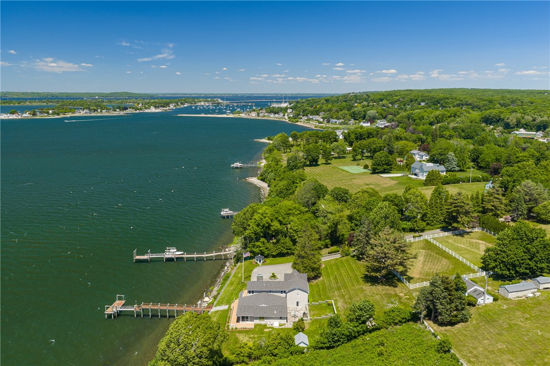 149 Nanaquaket Road Tiverton, RI 02878 - Photo 7 of 45