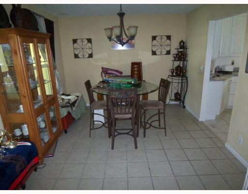 642 Southwest 18th Avenue Boca Raton, FL 33486 - Photo 5 of 13 Additional Photo
