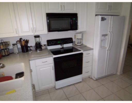 642 Southwest 18th Avenue Boca Raton, FL 33486 - Photo 6 of 13 Additional Photo