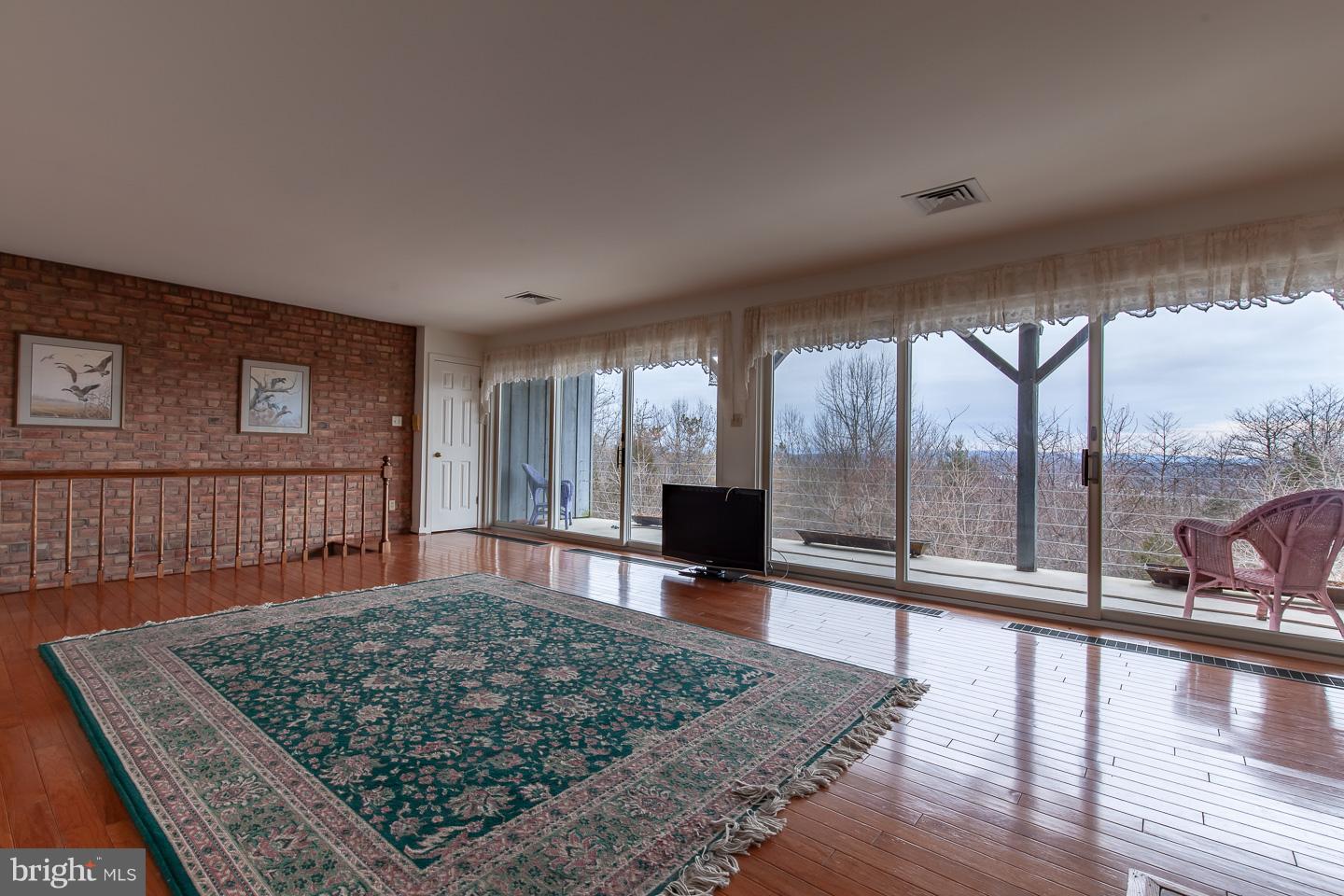 661 Brownsville Road Reading, PA 19608 - Photo 3 of 18