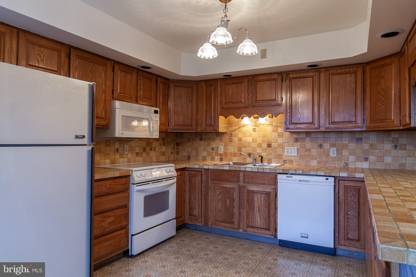 661 Brownsville Road Reading, PA 19608 - Photo 5 of 18