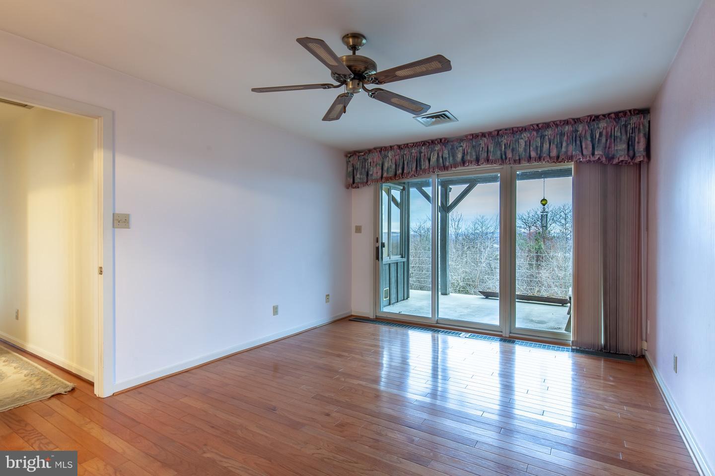 661 Brownsville Road Reading, PA 19608 - Photo 9 of 18