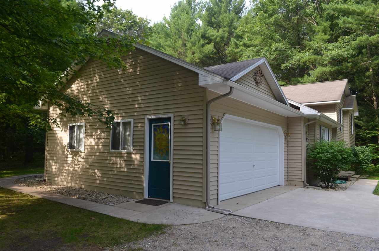5211 Vinton Road Williamsburg, MI 49690 - Photo 23 of 25 1837489-22.JPG