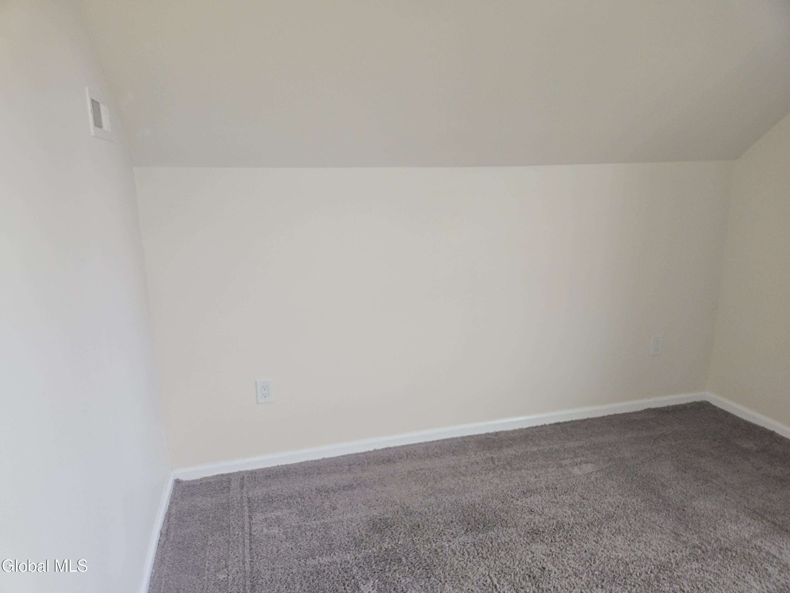 29 Robin Street, Unit 2 Albany, NY 12206 - Photo 12 of 19 20260314_120941