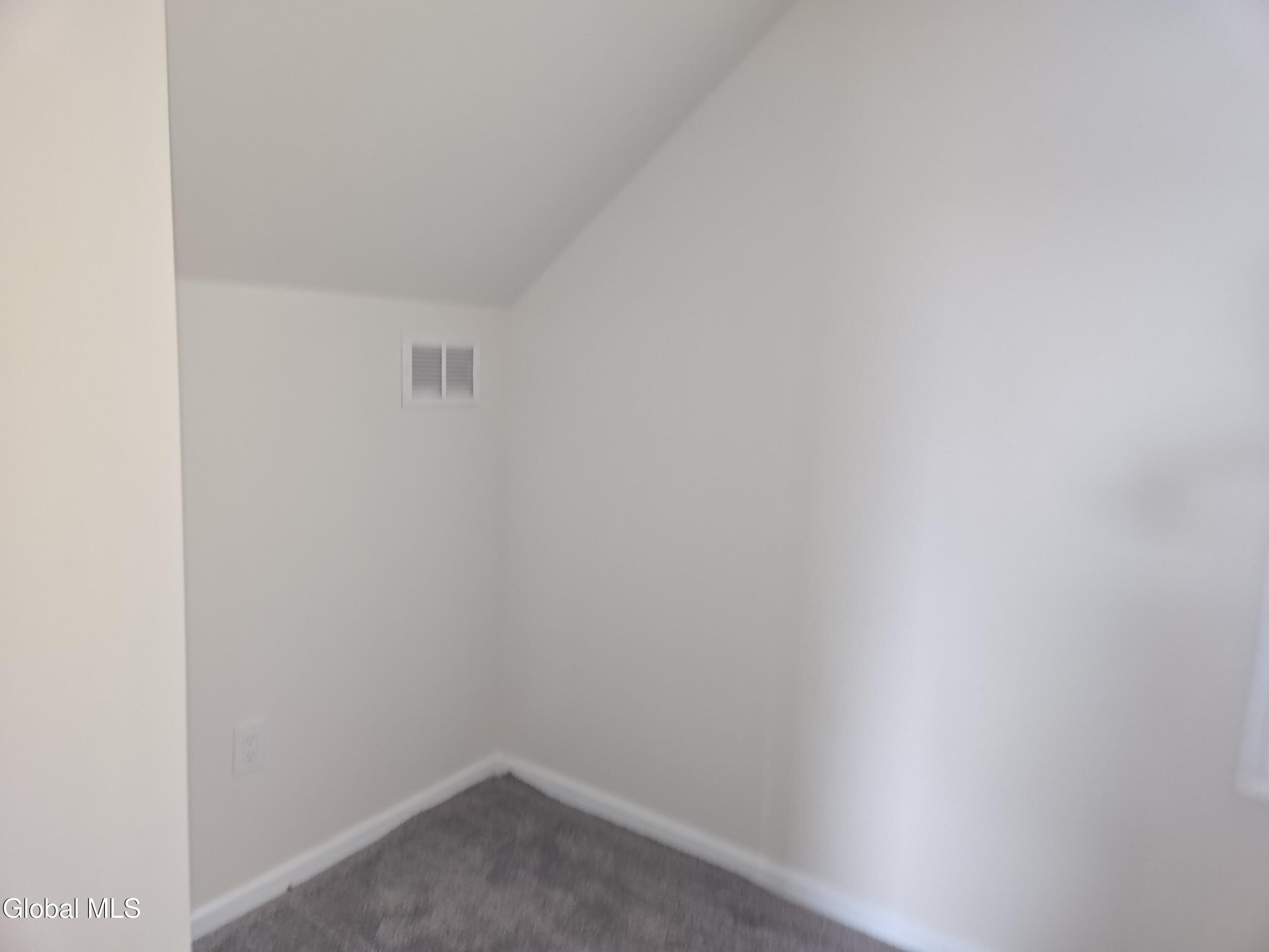 29 Robin Street, Unit 2 Albany, NY 12206 - Photo 17 of 19 20260314_121038