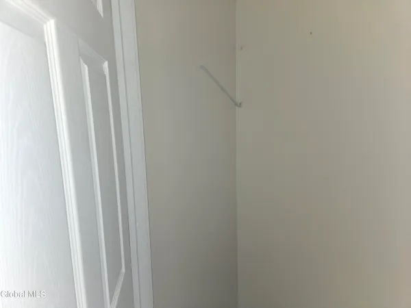 $1,650 | 29 Robin Street, Unit 2, Albany, NY 12206