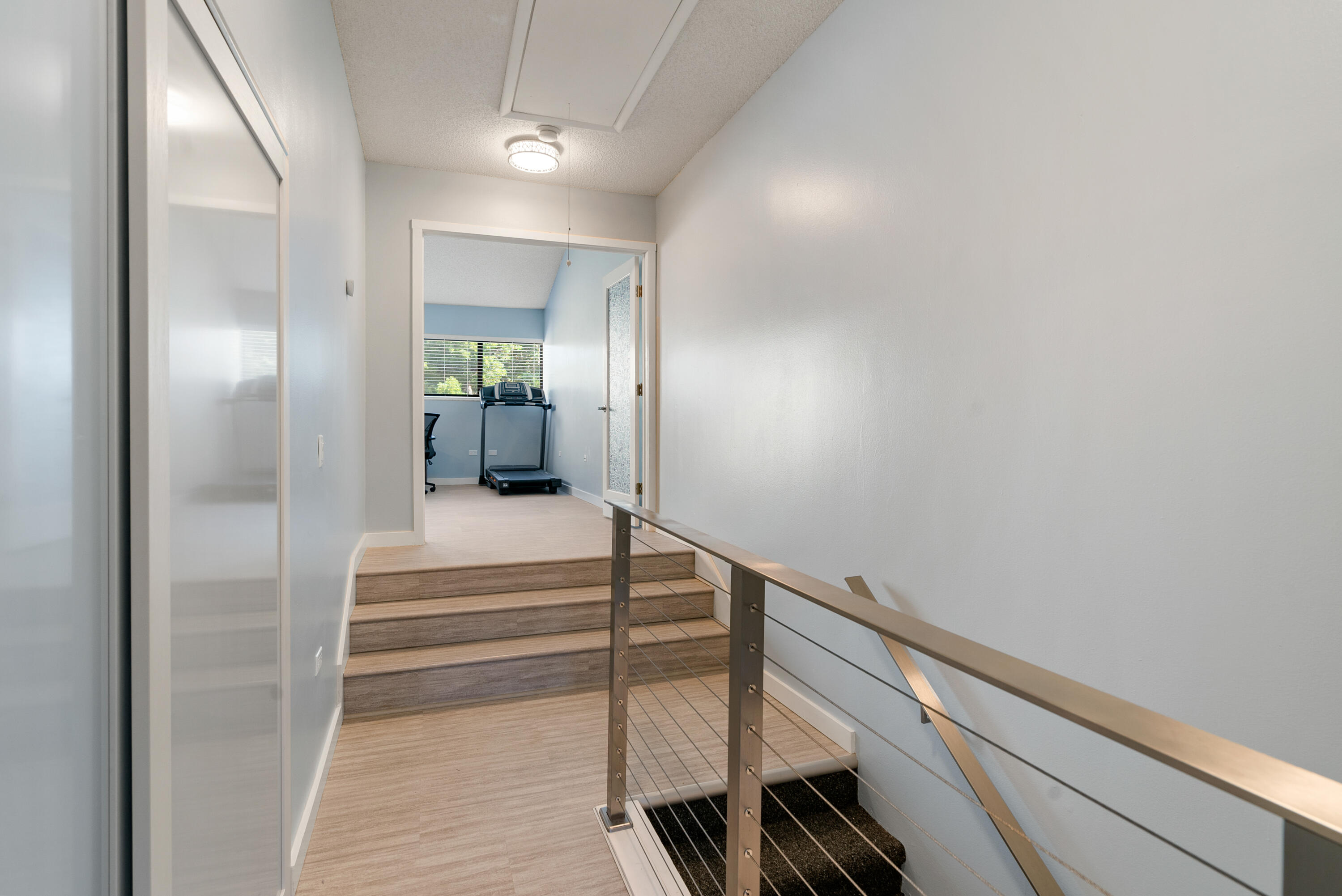 94220 Overseas Highway, Unit 5E Tavernier, FL 33037 - Photo 24 of 77 a view of entryway