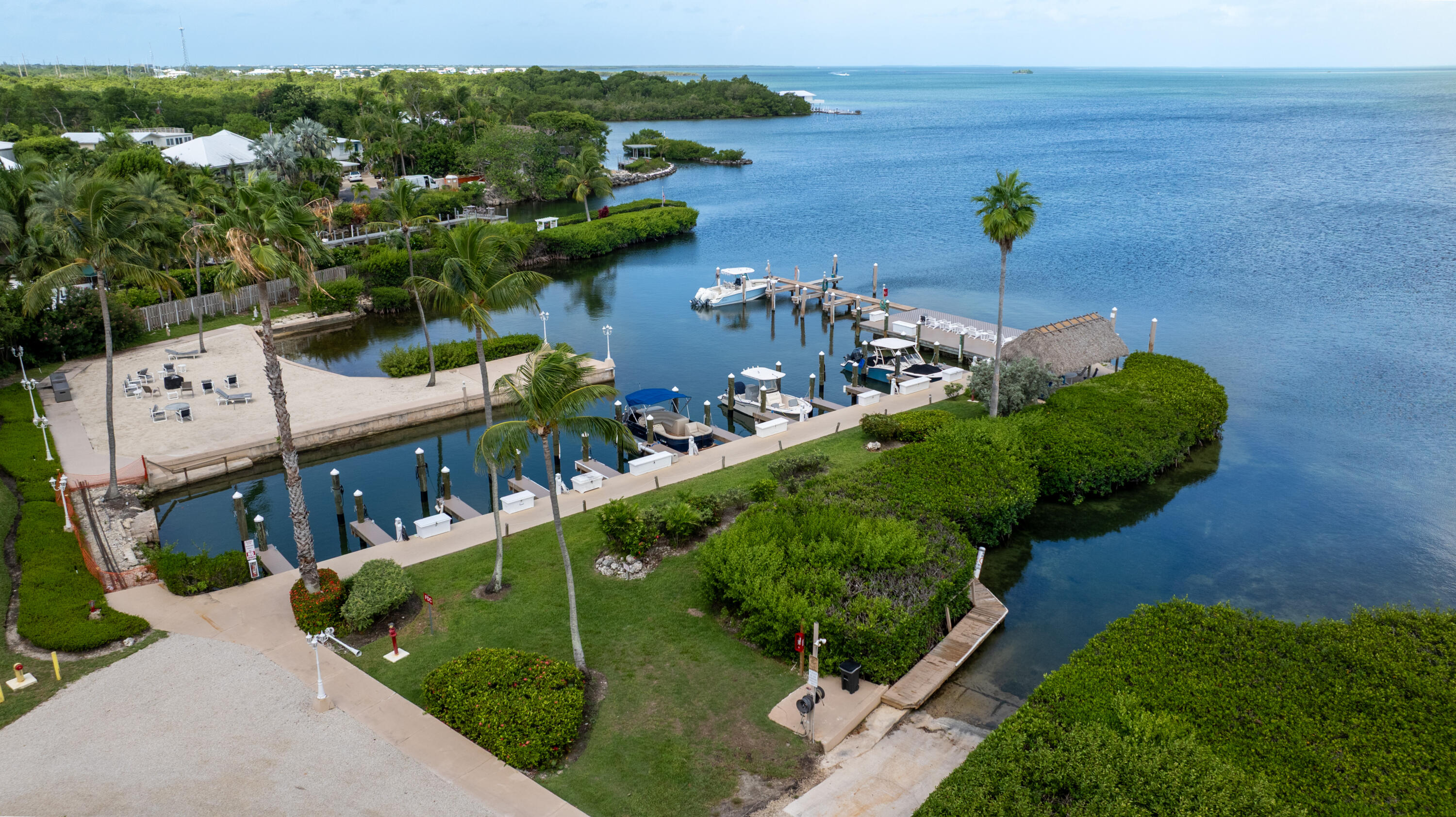 94220 Overseas Highway, Unit 5E Tavernier, FL 33037 - Photo 4 of 77 Bayfront marina & ramp