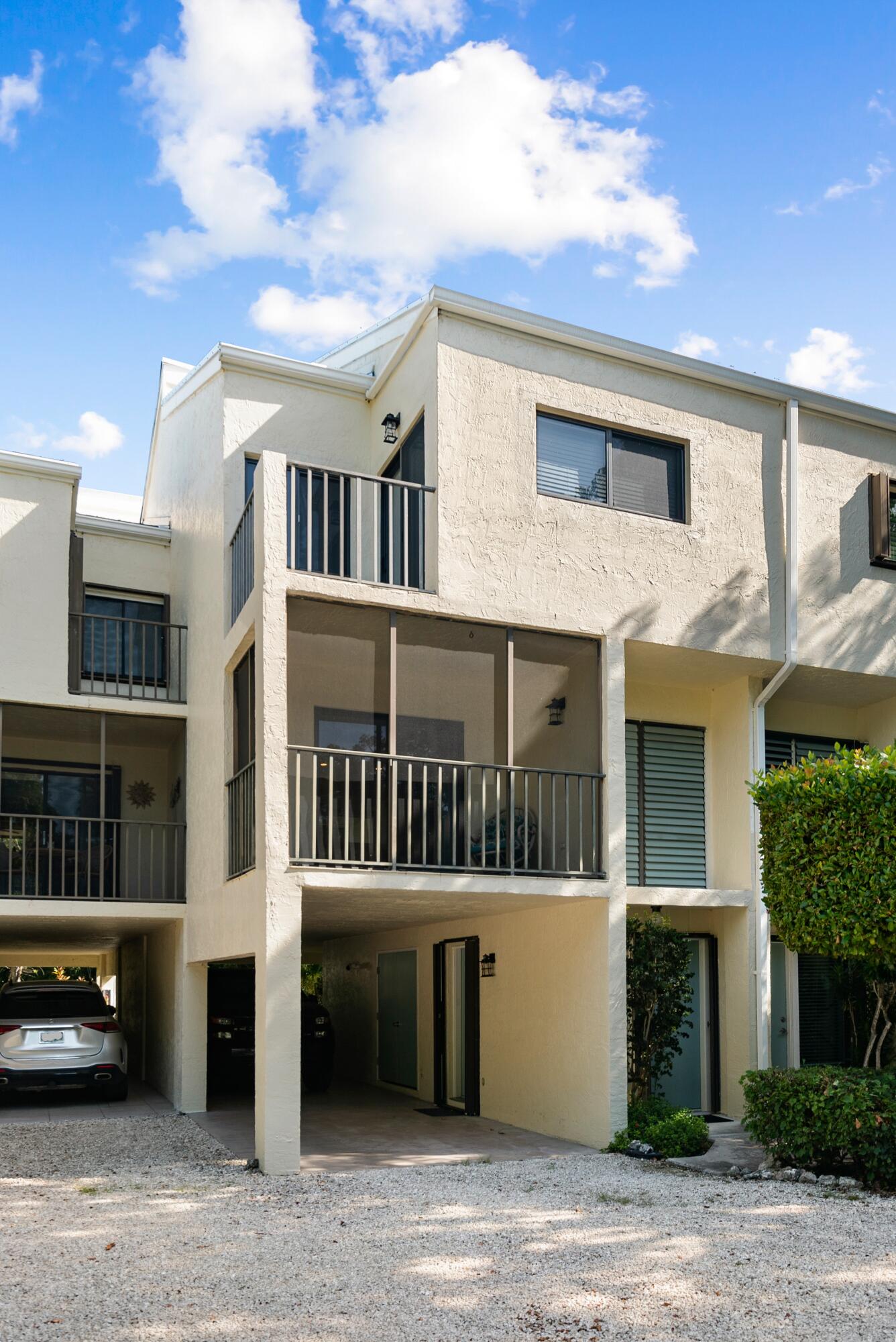 94220 Overseas Highway, Unit 5E Tavernier, FL 33037 - Photo 9 of 77 Spacious townhome