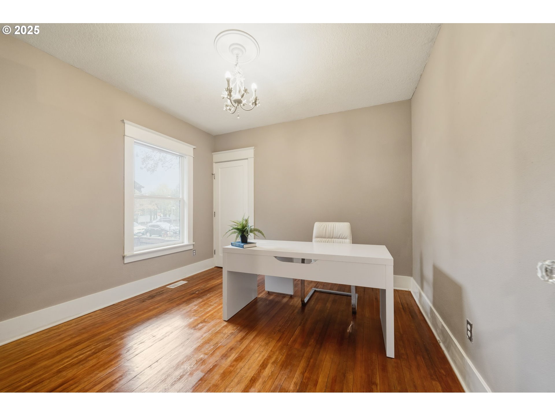 127 West 24th Street Vancouver, WA 98660 - Photo 21 of 38 Bedroom